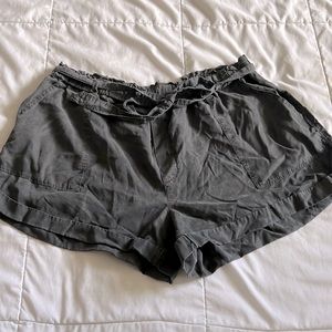Paperbag Shorts